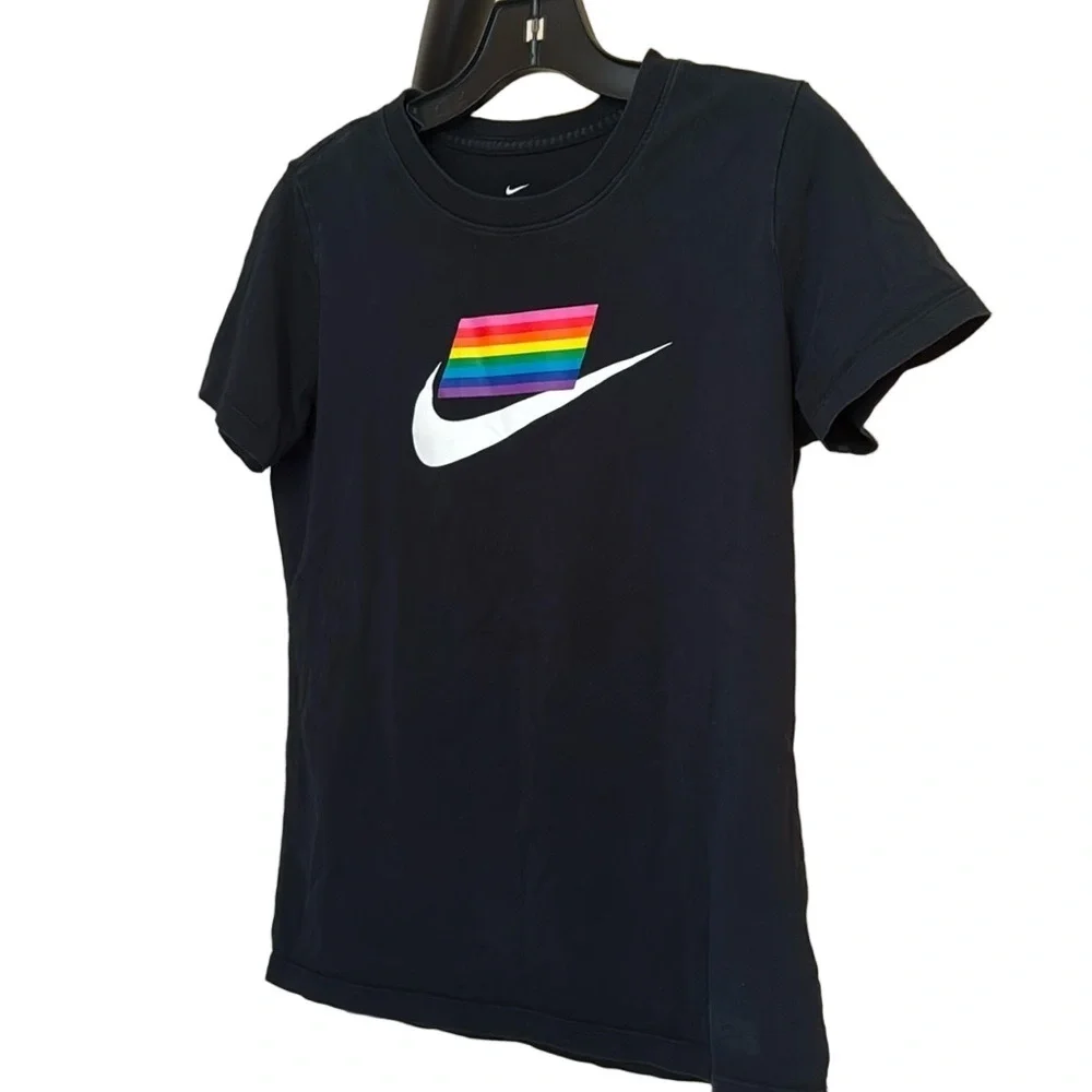 Nike Rainbow T-Shirt